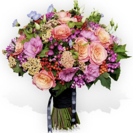 Pretty in Pink Lisianthus and Roses