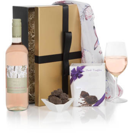 Simplemente rosa y chocolates