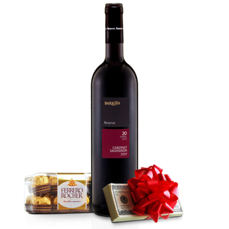 Efectivo con Vino Tinto y Chocs