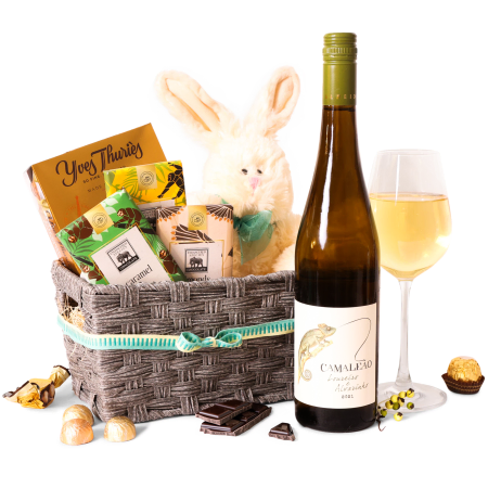 Felicidad de vino blanco y chocolate