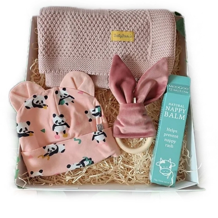 Cesta de regalo para niña