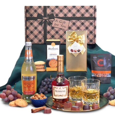 Combo de coñac y delicias gourmet